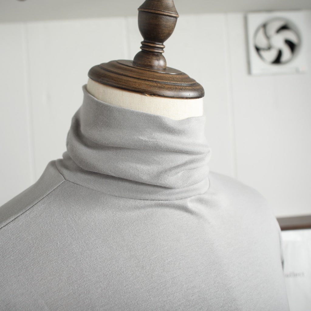 Agreable アグレアーブル タートルネック カットソー グレー