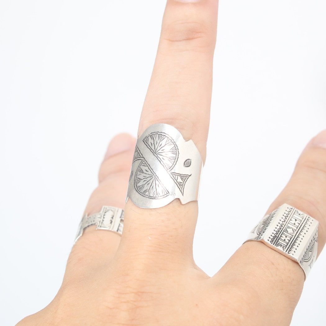 TOUAREG SILVER JEWELRY トゥアレグ シルバー ジュエリー TOUAREG SILVER JEWELRY トゥアレグ シルバー ジュエリー POURE