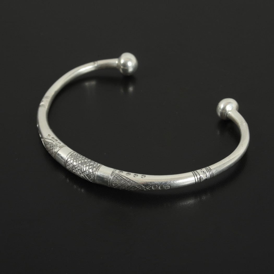 TOUAREG SILVER JEWELRY トゥアレグ シルバー ジュエリー POURE SILVER BANGLE シルバーバングル 円柱 シルバー