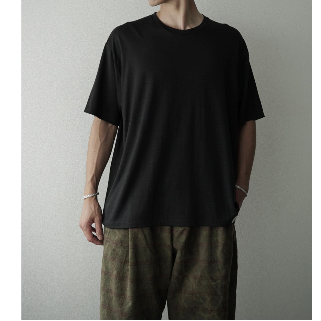 CAPERTICA カペルチカ ウールTシャツ Super140s ウオッシャブルウール ダークネス DARKNESS