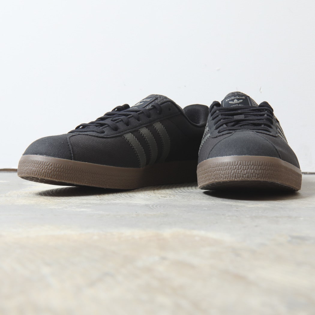 adidas GAZELLE GTX JR2727  アディダス ガゼル ガッツレー ゴアテックス スニーカー コアブラック/ユーティリティグレー/ガム