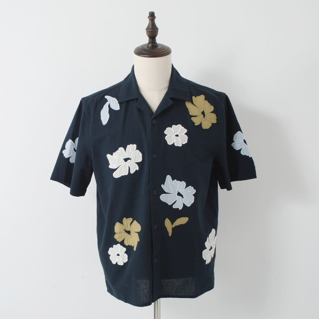 WAX LONDON ワックスロンドン フラワー刺繍 ショートスリーブシャツ ネイビー マルチカラー Navy And Multicolour Floral Applique Short-Sleeve Shirt