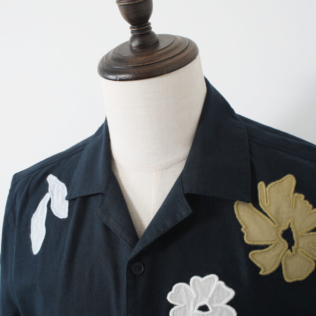 WAX LONDON ワックスロンドン フラワー刺繍 ショートスリーブシャツ ネイビー マルチカラー Navy And Multicolour Floral Applique Short-Sleeve Shirt