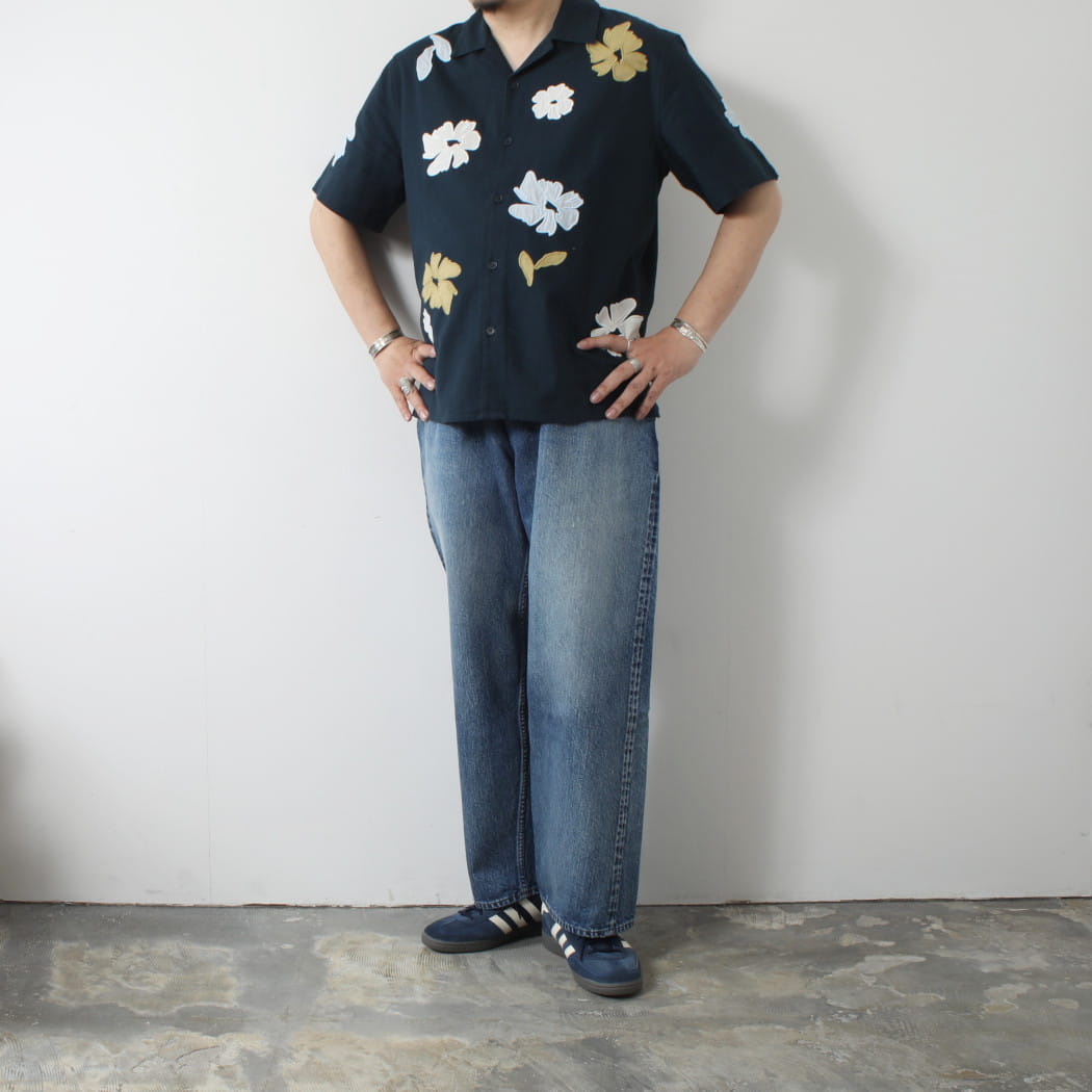 WAX LONDON ワックスロンドン フラワー刺繍 ショートスリーブシャツ ネイビー マルチカラー Navy And Multicolour Floral Applique Short-Sleeve Shirt