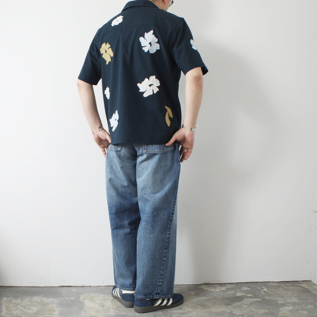 WAX LONDON ワックスロンドン フラワー刺繍 ショートスリーブシャツ ネイビー マルチカラー Navy And Multicolour Floral Applique Short-Sleeve Shirt