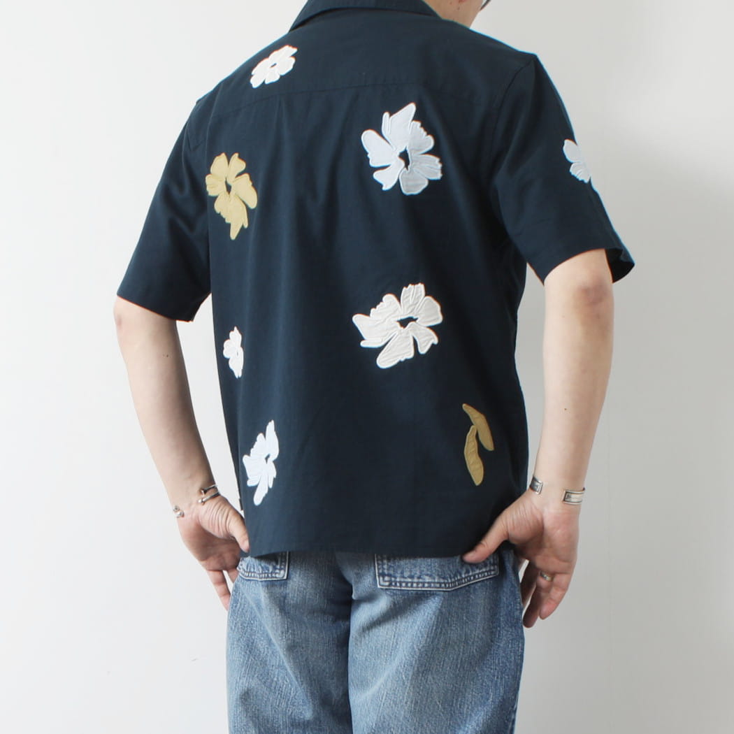 WAX LONDON ワックスロンドン フラワー刺繍 ショートスリーブシャツ ネイビー マルチカラー Navy And Multicolour Floral Applique Short-Sleeve Shirt