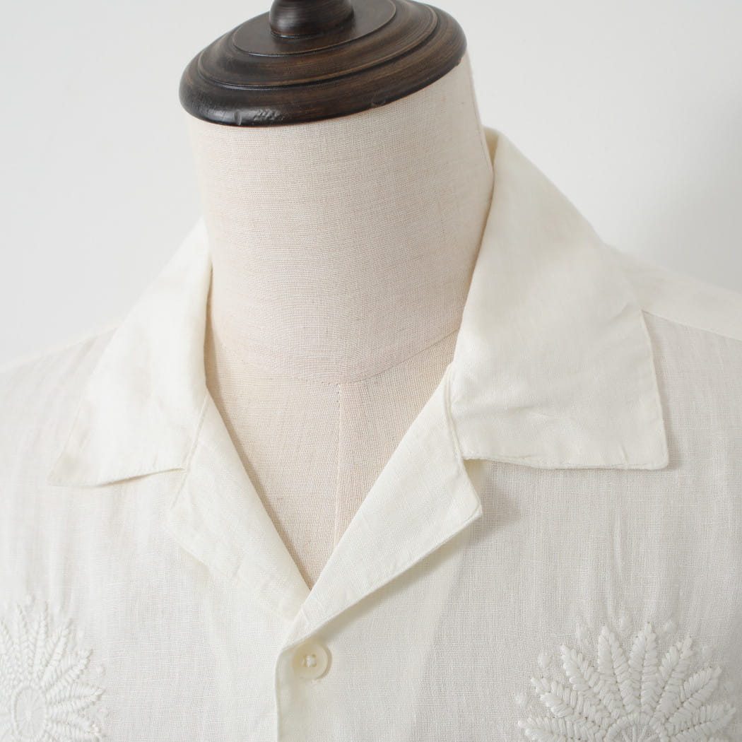 WAX LONDON ワックスロンドン Didcot ワックスロンドン フラワー刺繍 ショートスリーブシャツ ホワイト White Flower Embroidered Short-Sleeve Shirt WHIT