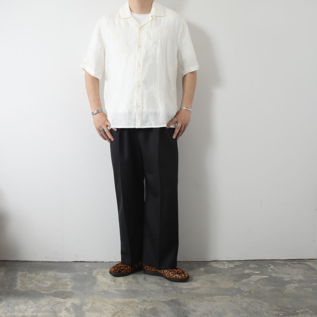WAX LONDON ワックスロンドン Didcot ワックスロンドン フラワー刺繍 ショートスリーブシャツ ホワイト White Flower Embroidered Short-Sleeve Shirt WHIT