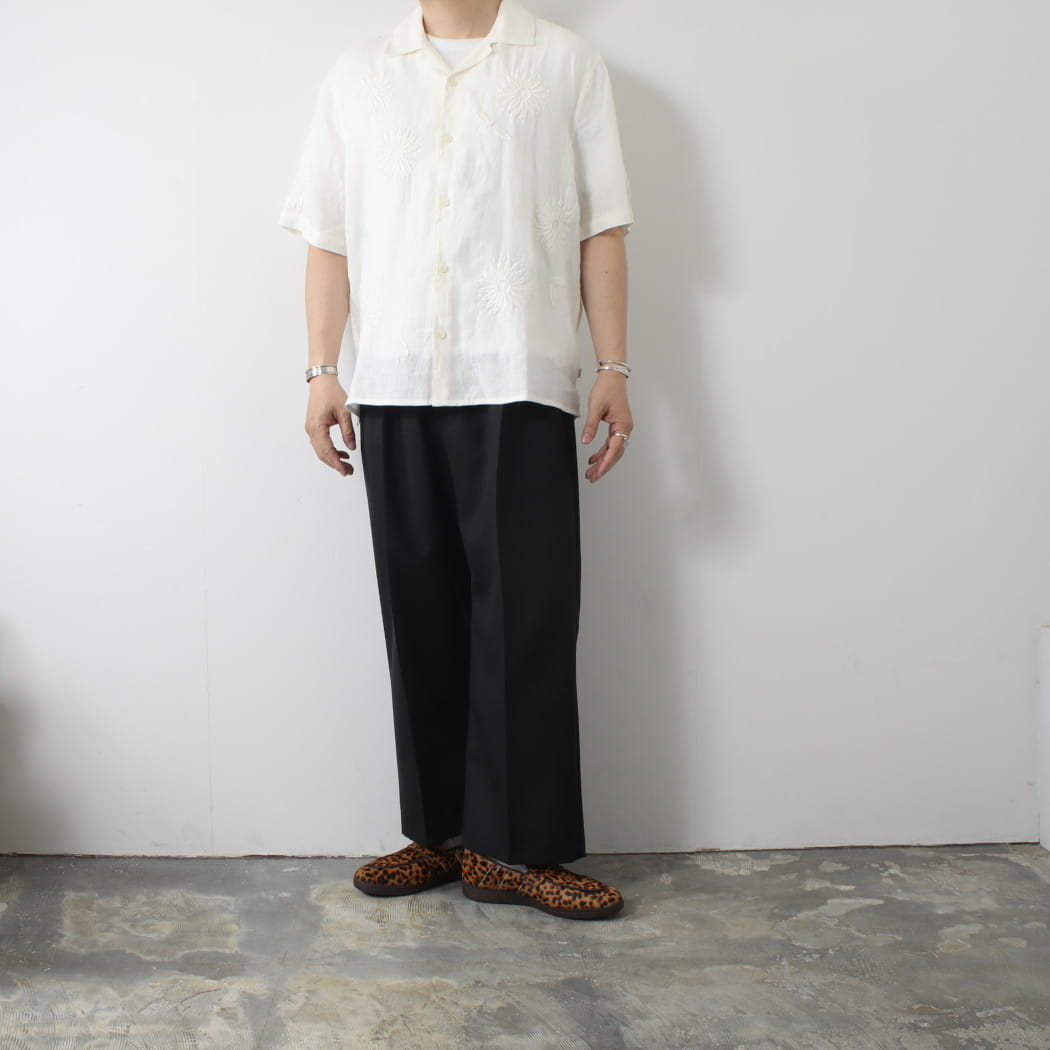 WAX LONDON ワックスロンドン Didcot ワックスロンドン フラワー刺繍 ショートスリーブシャツ ホワイト White Flower Embroidered Short-Sleeve Shirt WHIT