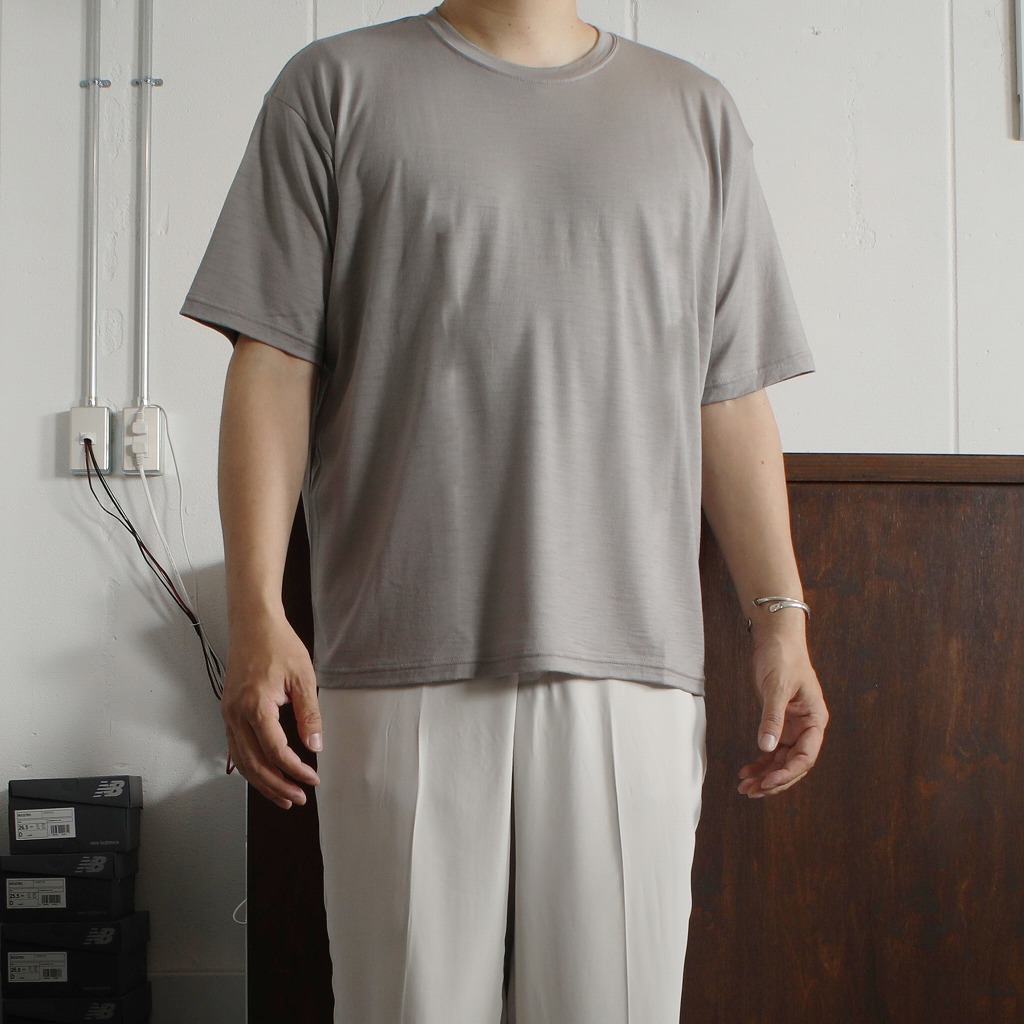 CAPERTICA カペルチカ ウールTシャツ Super120s ウオッシャブルウール オーバーサイズ グレイジュ