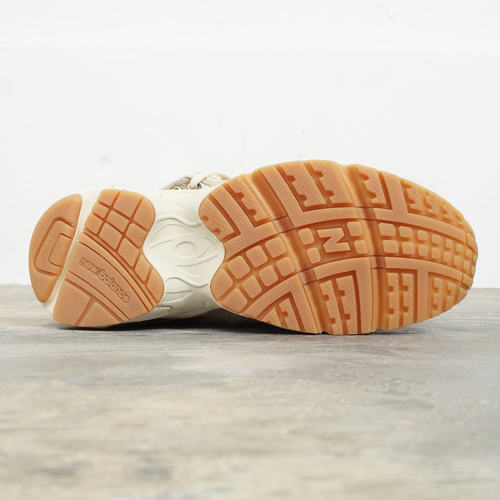 New Balance ML725Wスニーカー New Balance】ML725(スニーカー)｜シューズ｜emmi（エミ）の通販