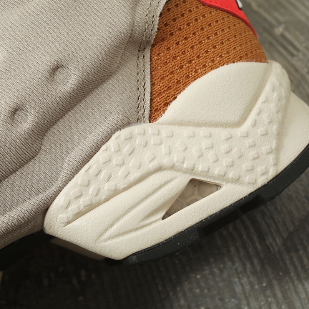 Reebok リーボック INSTAPUMP FURY 95 インスタポンプ フューリー スニーカー ブラウン系
