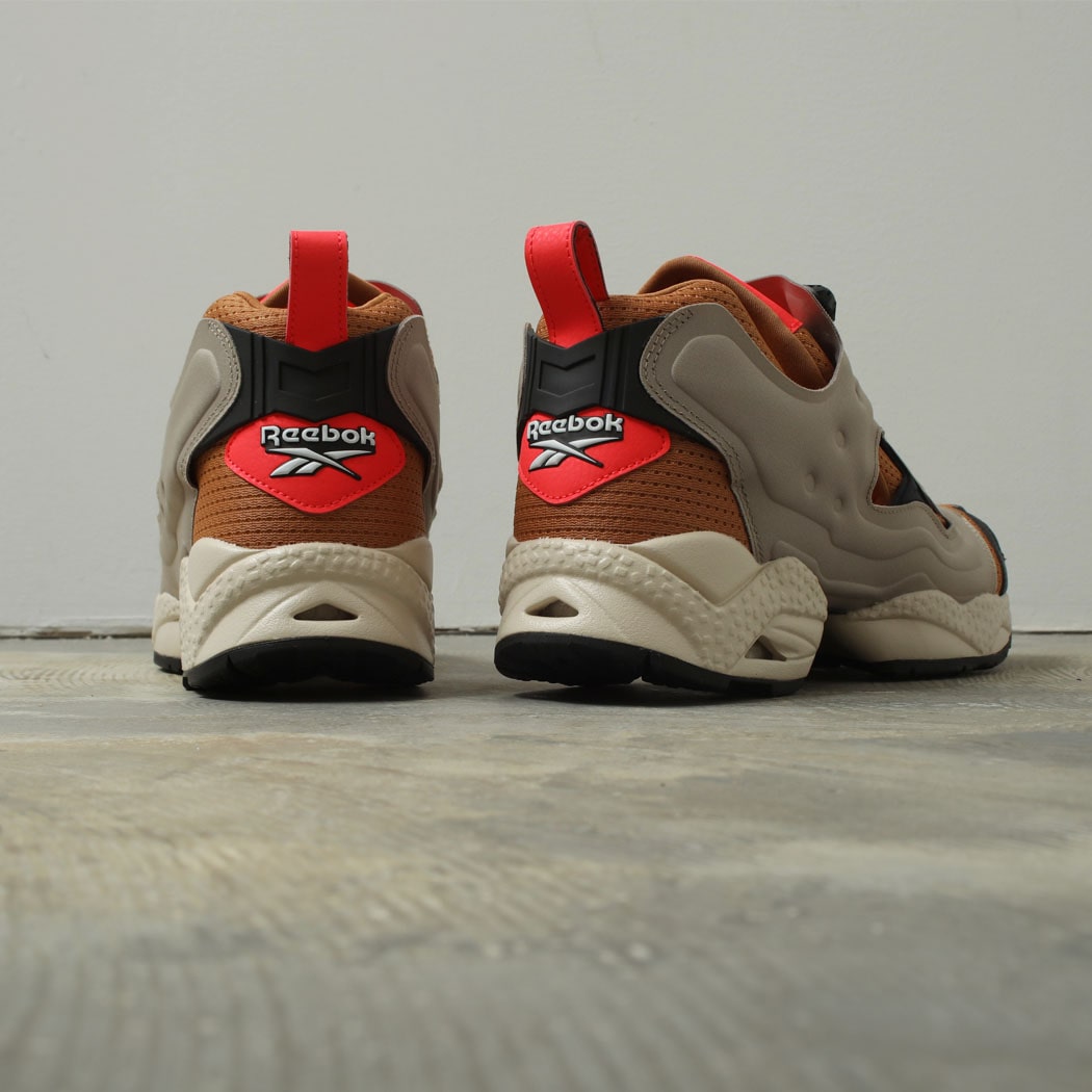 Reebok リーボック INSTAPUMP FURY 95 インスタポンプ フューリー スニーカー ブラウン系