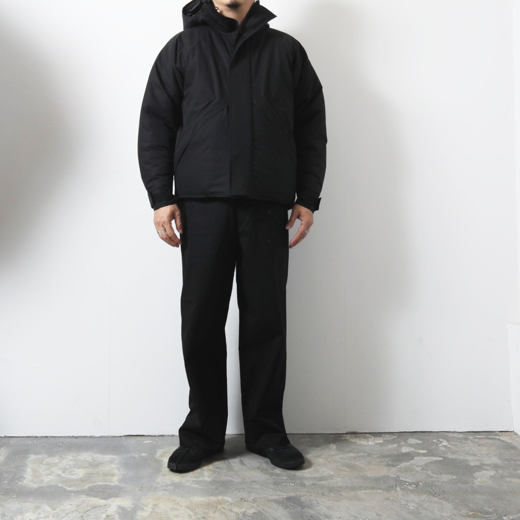 INTERIM インテリム HI-LOFT WATER PROOF INSULATED HOODED JACKETハイロフト ウォータープルーフ インスレイテッド フーデッド ジャケット ブラック