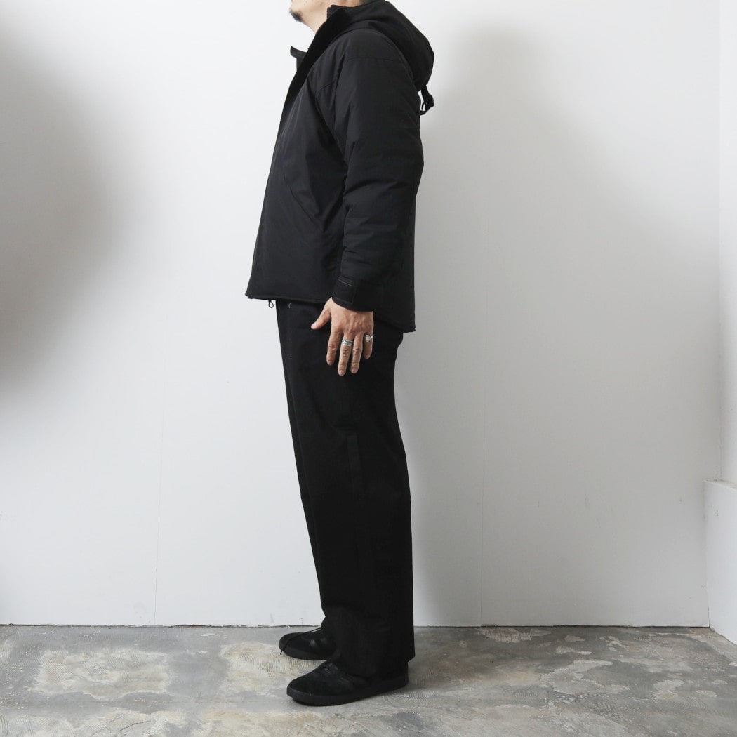 INTERIM インテリム HI-LOFT WATER PROOF INSULATED HOODED JACKETハイロフト ウォータープルーフ インスレイテッド フーデッド ジャケット ブラック