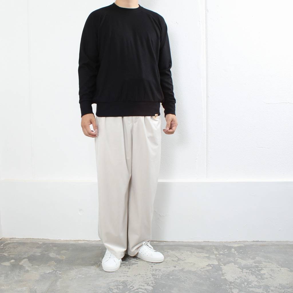 COLINA de passaros コリーナ スウェット オーバーサイズ ブラック フリーサイズ