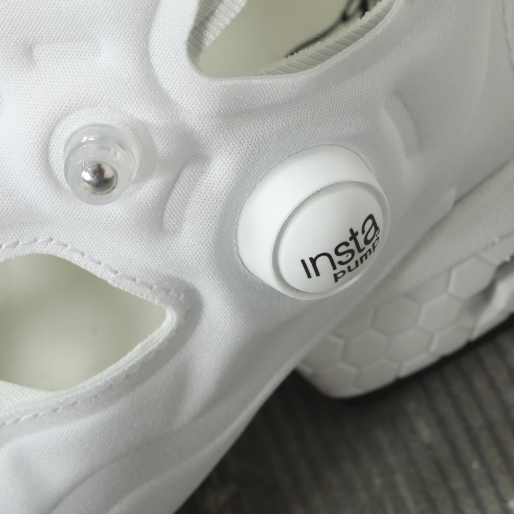 リーボック Reebok インスタポンプ フューリー サンダルジップ INSTAPUMP FURY SANDALZIP H06197 ホワイト