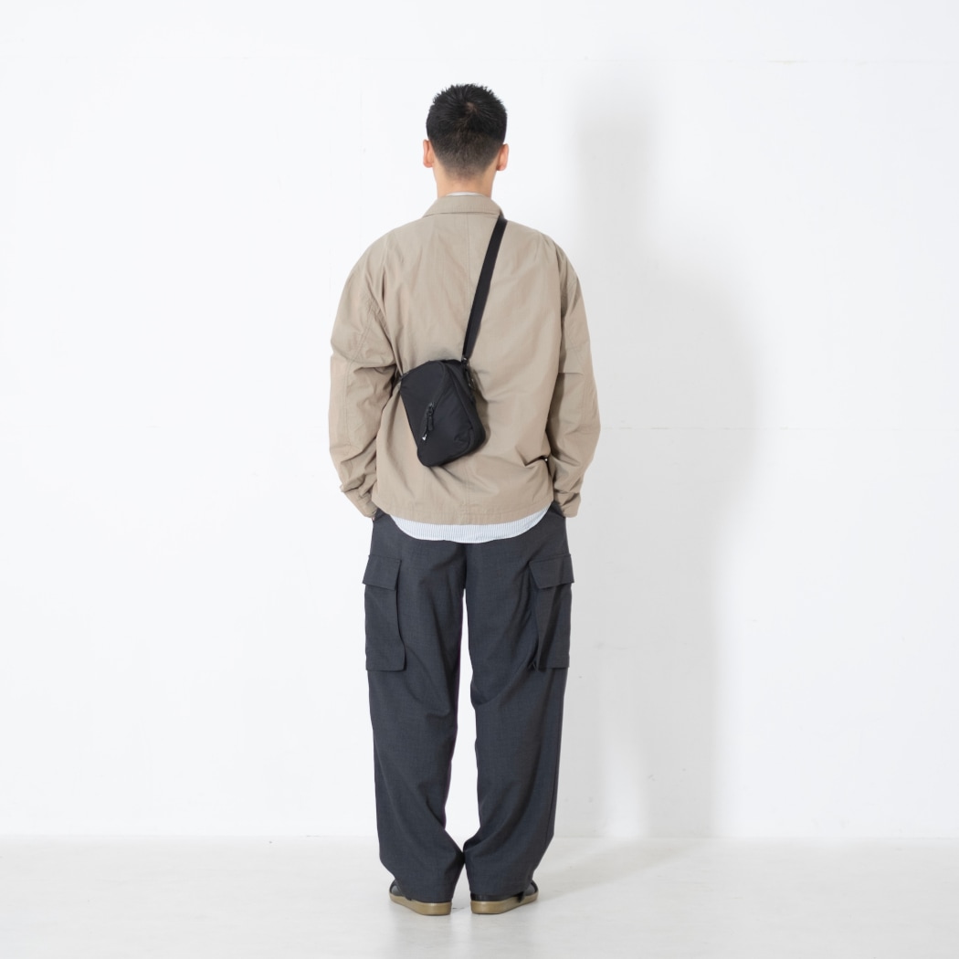 ist. イスト Zファスナー ショルダーバッグ サコッシュ ist.-SB  ブラック