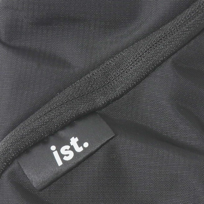 ist. イスト Zファスナー ショルダーバッグ サコッシュ ist.-SB  ブラック