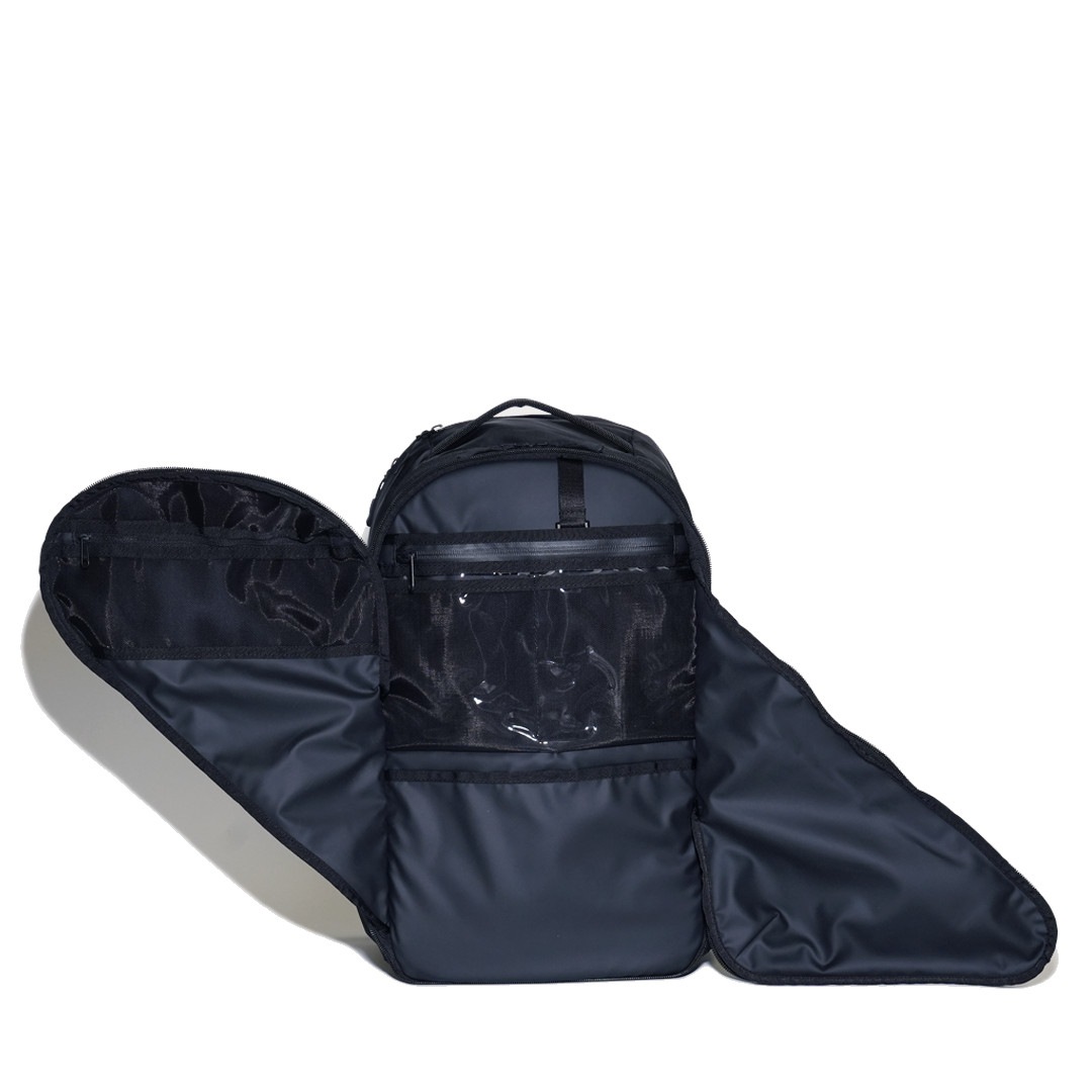 ist イスト ist.-DP Zファスナーデイパック ブラック