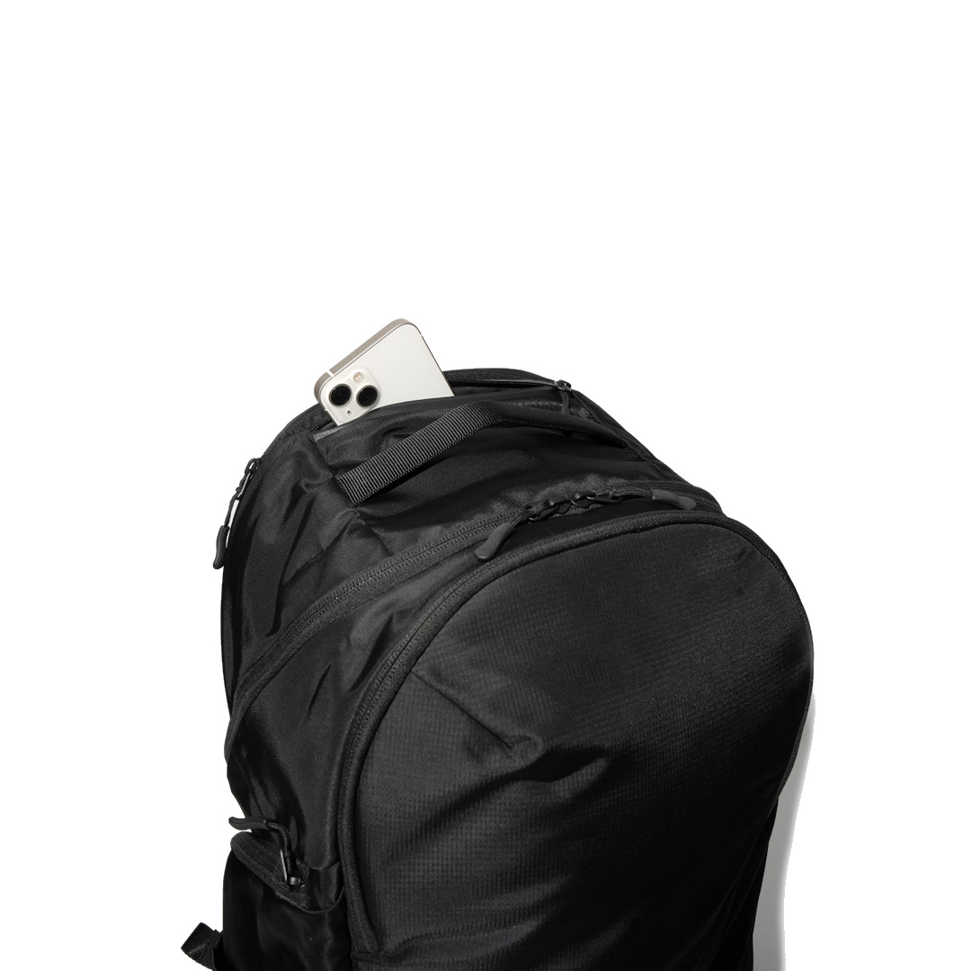 ist イスト ist.-DP Zファスナーデイパック ブラック