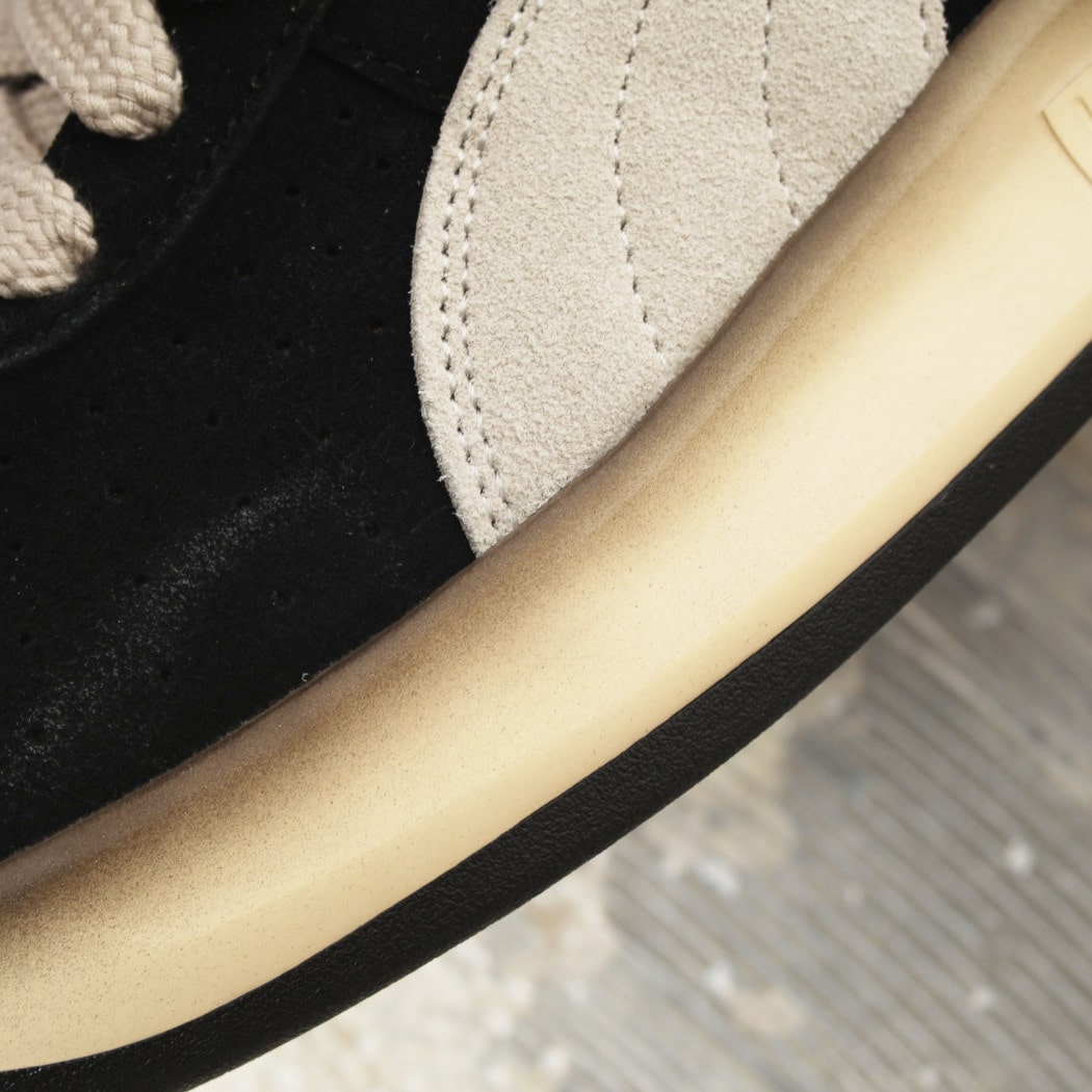 PUMA プーマ ユニセックス GV スペシャル ザ ネヴァーウォーン V スニーカー ブラック GV SPECIAL THE NEVERWORN PUMA BLACK-DE