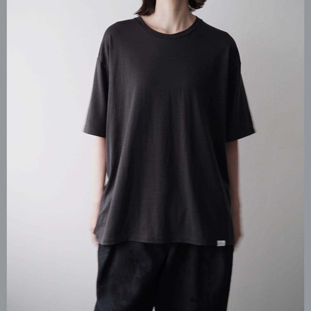 CAPERTICA カペルチカ ウールTシャツ Super140s ウオッシャブルウール ダークネス DARKNESS ダークグレー