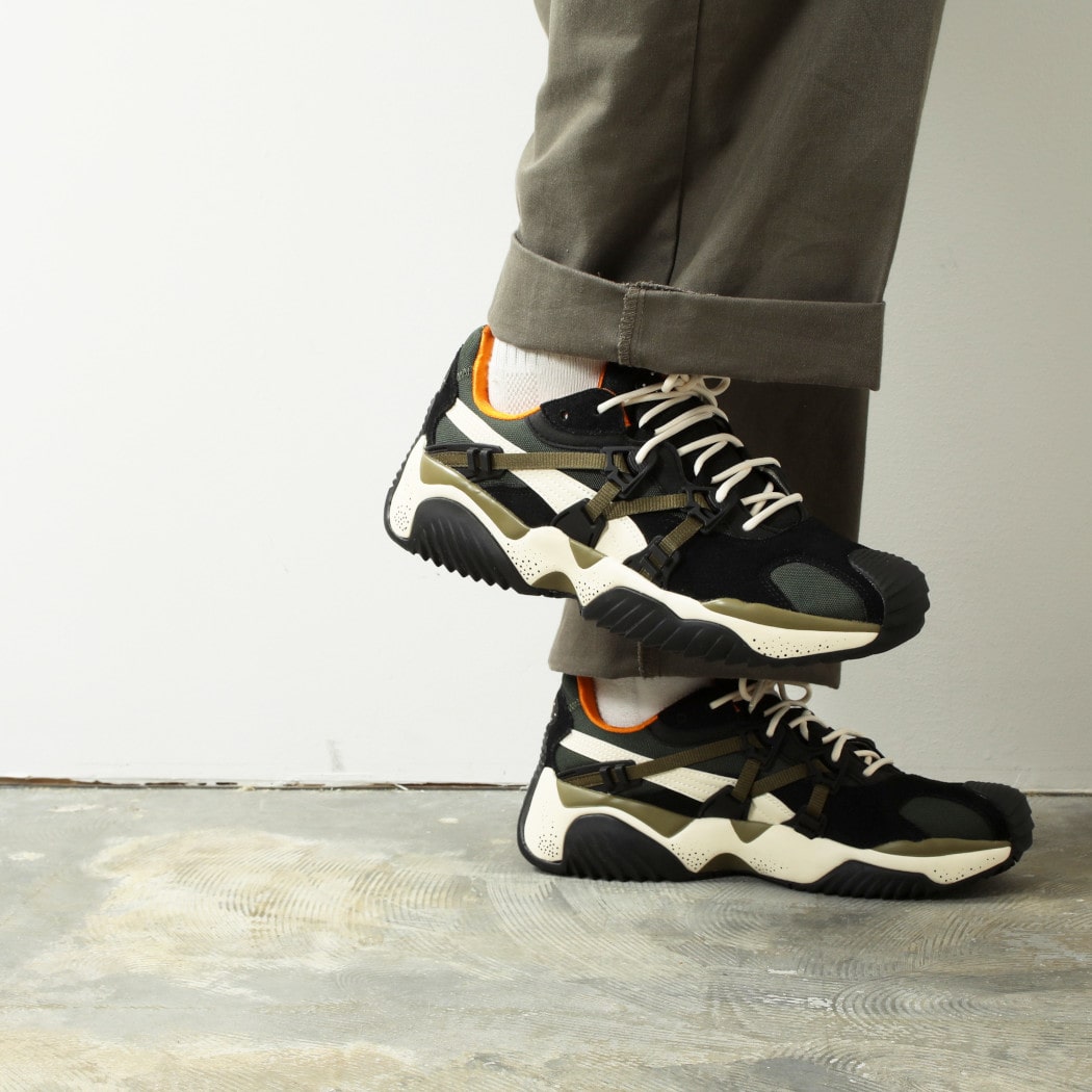 PUMA　ヴォルタイル ハイク スニーカー　27,5cm　新品 メンズ ヴォルタイル ハイク スニーカー[品番：PUMW0000929