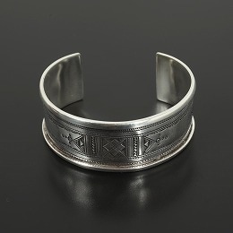 トゥアレグ シルバー ジュエリー TOUAREG SILVER JEWELRY シルバーバングル 2.3cm幅 クロス bangle-13 シルバー