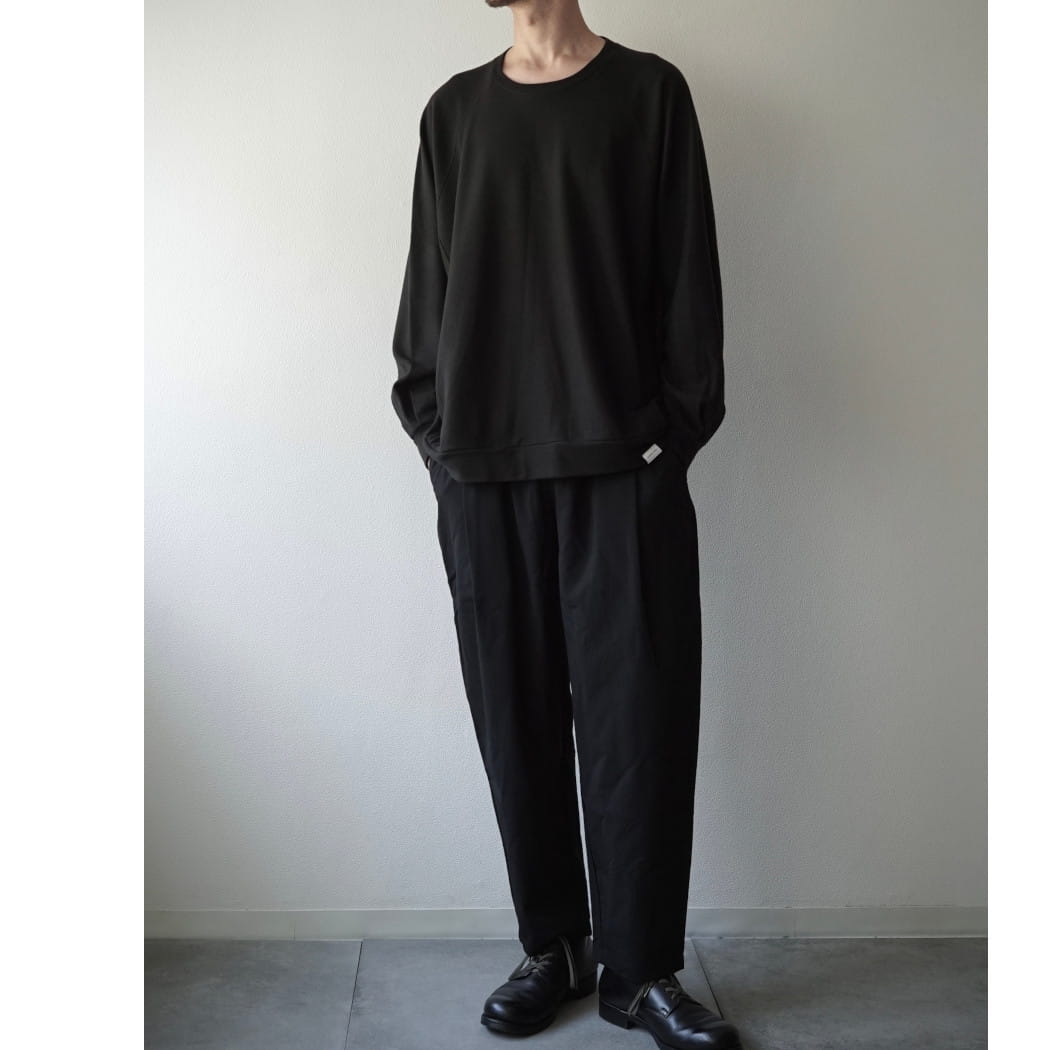 capertica カペルチカ スーパー140s ウォッシャブルウール ポケット付き スウェット トレーナー EBONY