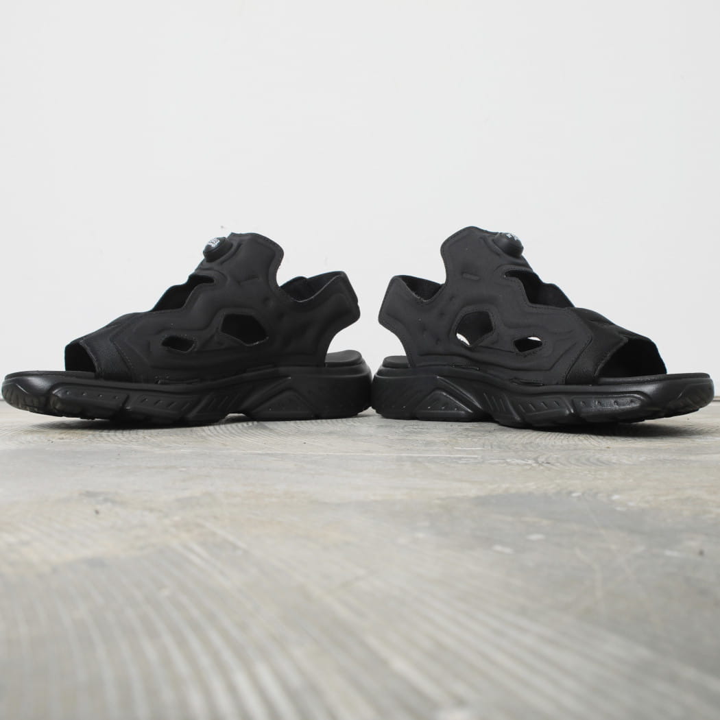reebok リーボック インスタ ポンプフューリー サンダル INSTAPUMP FURY SANDAL ブラック