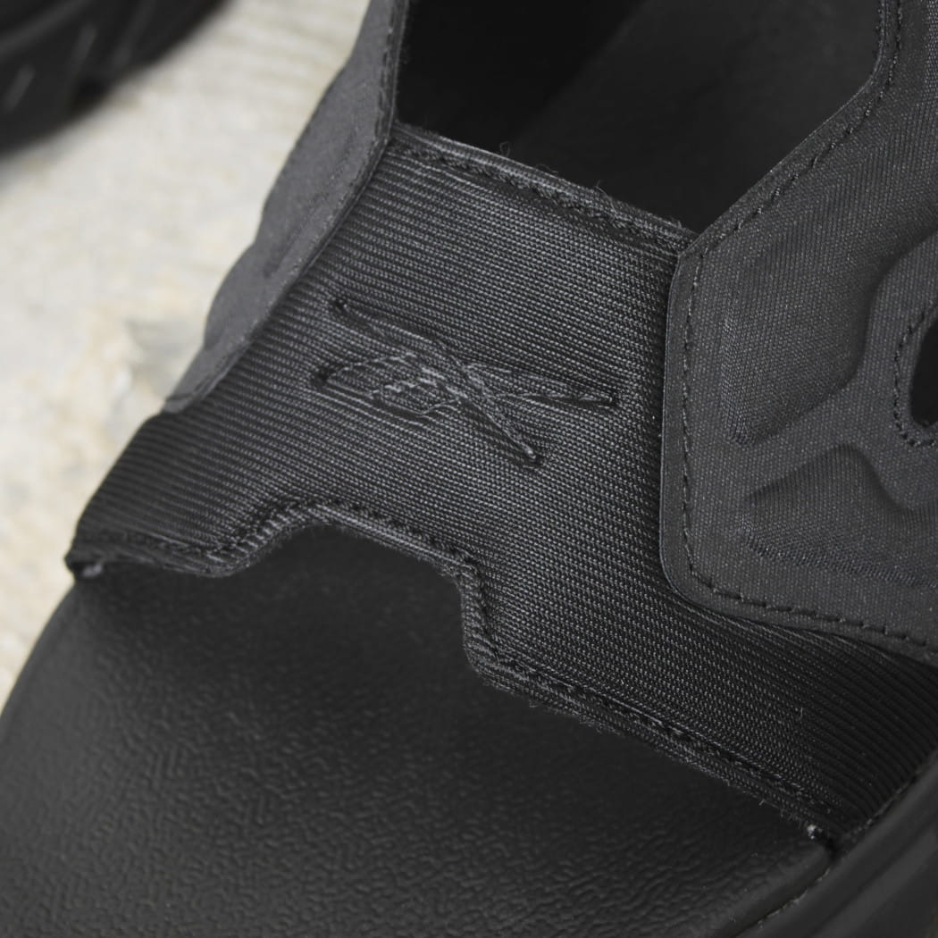 reebok リーボック インスタ ポンプフューリー サンダル INSTAPUMP FURY SANDAL ブラック