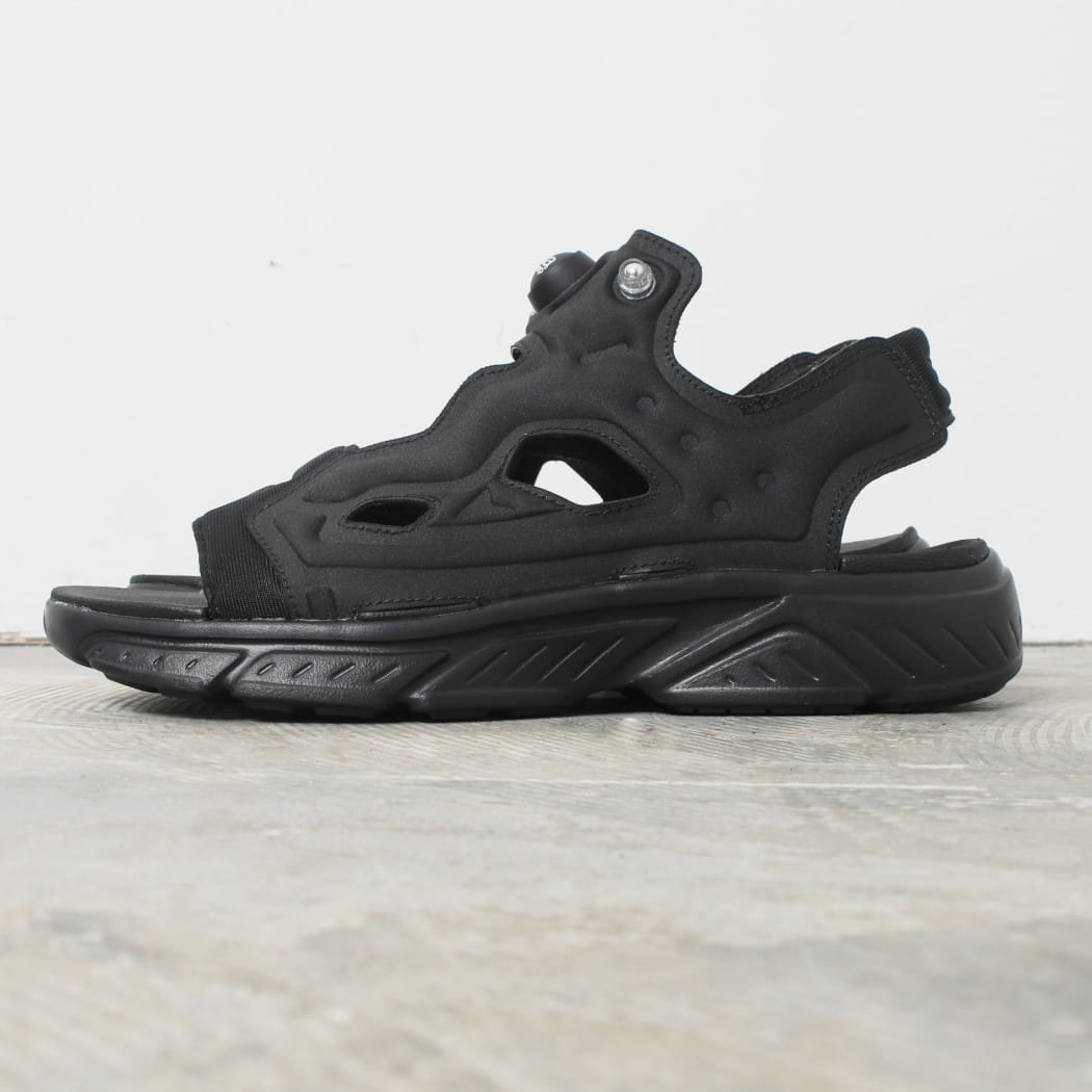 reebok リーボック インスタ ポンプフューリー サンダル INSTAPUMP FURY SANDAL ブラック