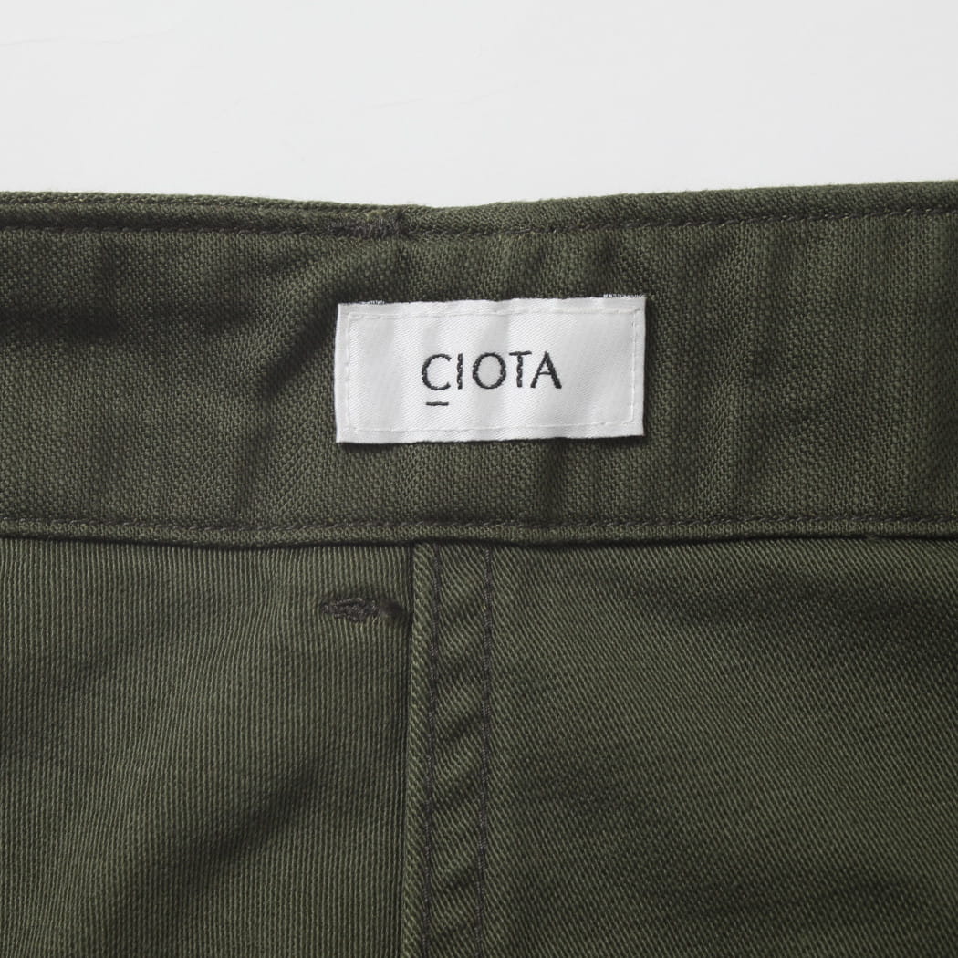 CIOTA シオタ スビンコットン バックサテン ベイカーパンツ ワイドステーパード ダークオリーブ PTLM-196-OW