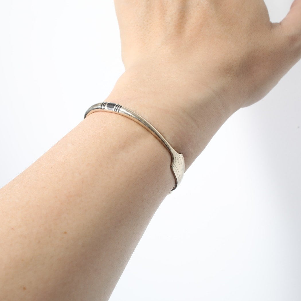 TOUAREG トゥアレグ メタルアクセサリー バングル ニッケルブレス 16