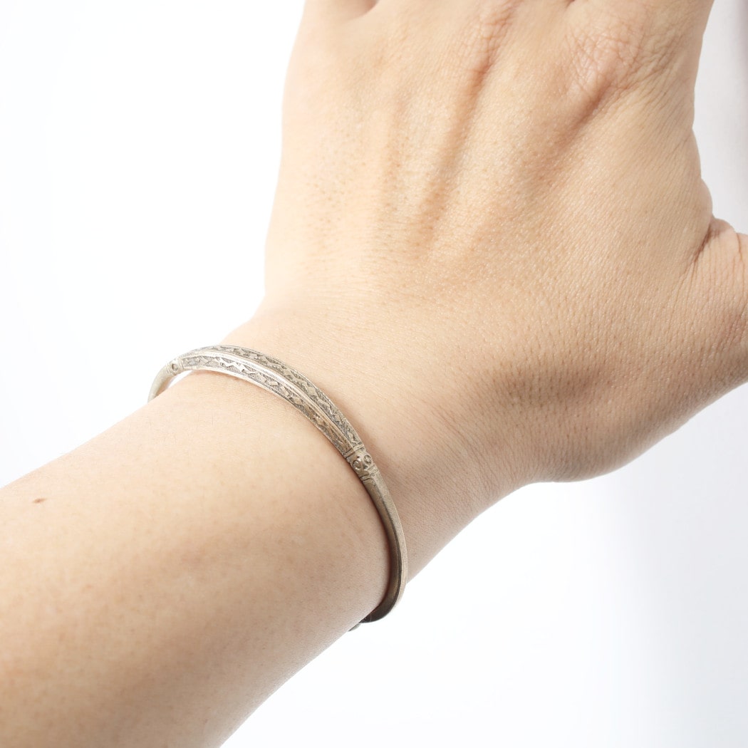 TOUAREG トゥアレグ メタルアクセサリー バングル ニッケルブレス 17 シルバー F