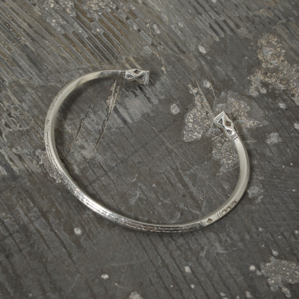 TOUAREG SILVER JEWELRY トゥアレグ シルバー ジュエリー POURE SILVER BANGLE シルバーバングル ナロウ シルバー2 BN23504-2 F