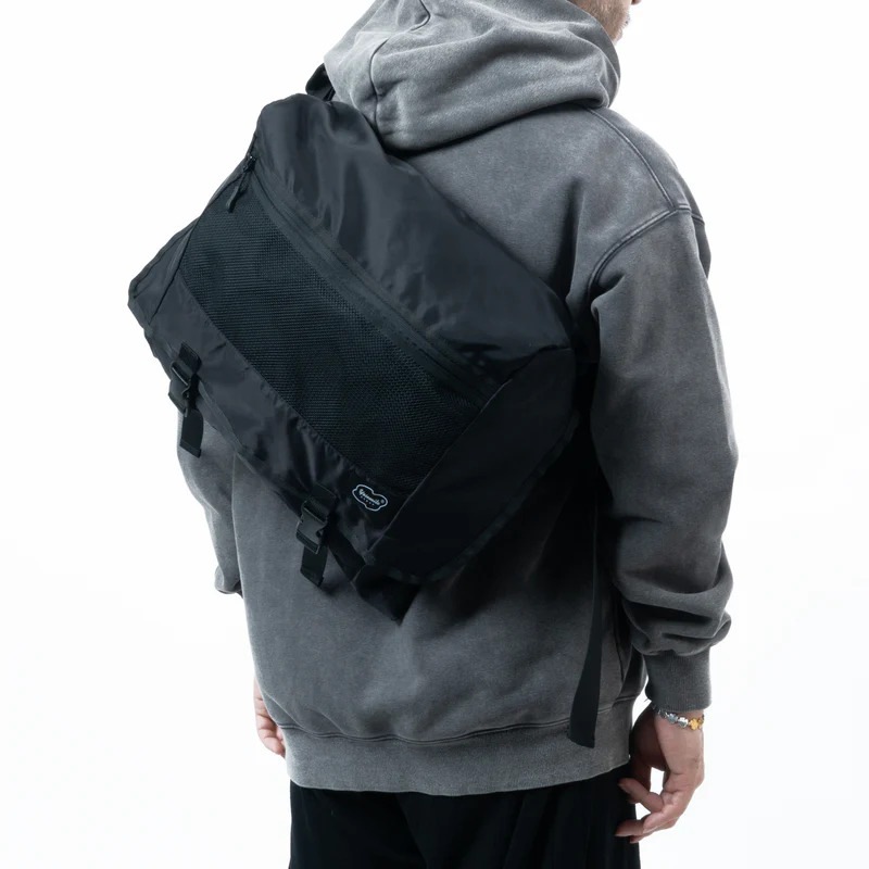 YOSEMITE STRAP ヨセミテストラップ EXPANDER MESSENGER BAG エキスパンダ－ ユーティリティ メッセンジャーバック ブラック