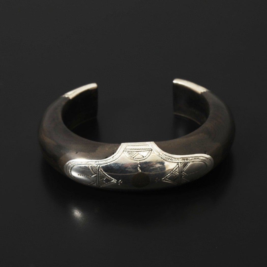 トゥアレグシルバー　エボニーバングル TOUAREG SILVER JEWELRY トゥアレグ シルバー ジュエリー POURE