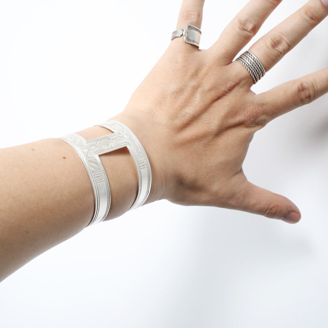 TOUAREG SILVER JEWELRY トゥアレグ シルバー ジュエリー シルバーバングル H型 シルバー