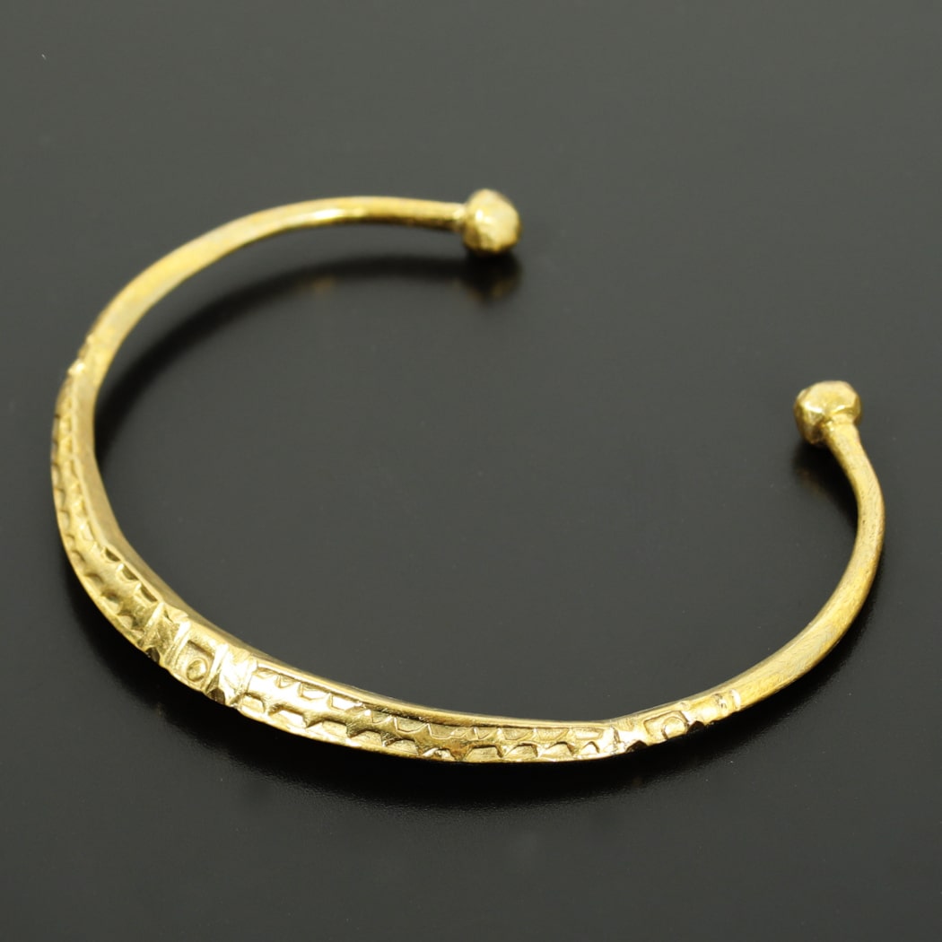 TOUAREG SILVER JEWELRY トゥアレグ シルバー ジュエリー 金属バングル