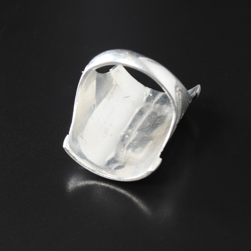 TOUAREG SILVER JEWELRY トゥアレグ シルバー ジュエリー シルバーリング 盾 シルバー 2.6cm×2.2cm