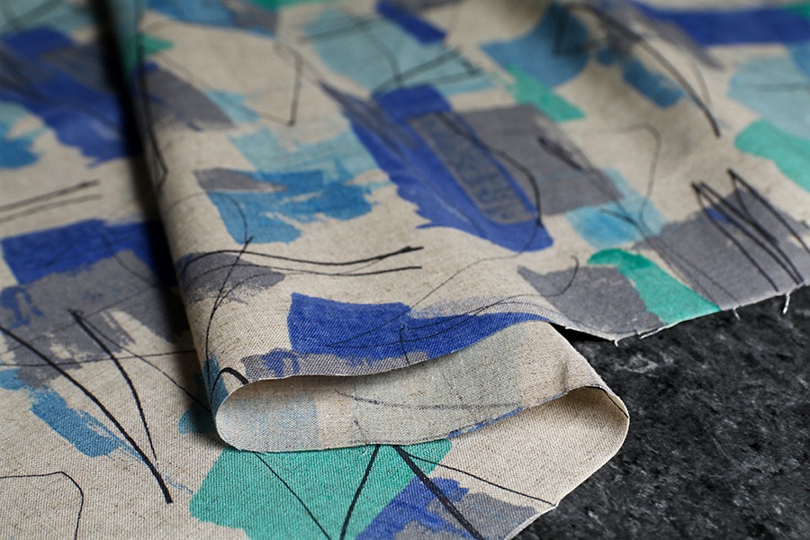 【反物販売】洗いをかけた 綿麻プリント「ジェオリィ」【コットン リネン 生地 幾何学 ジオメトリック】