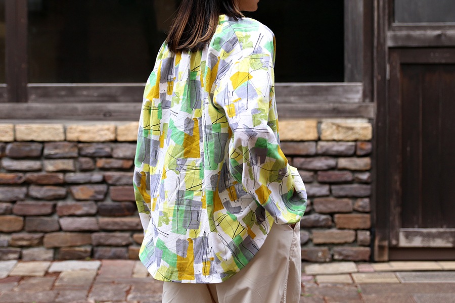 【反物販売】洗いをかけた 綿麻プリント「ジェオリィ」【コットン リネン 生地 幾何学 ジオメトリック】