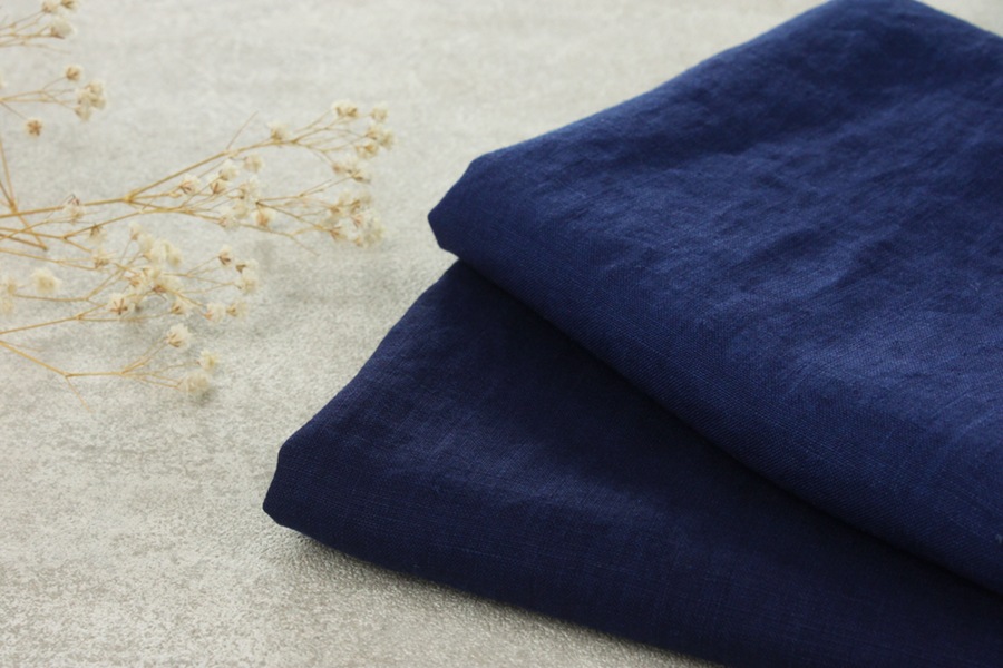 【反物販売】岡山県児島染 洗いをかけた 40/1番手 ベルギーリネン インディゴダイド 【麻 生地 無地 藍染】