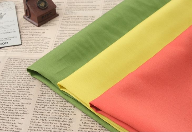 80/1番手 綿 ブリリアントサテン 【コットン 生地 無地】