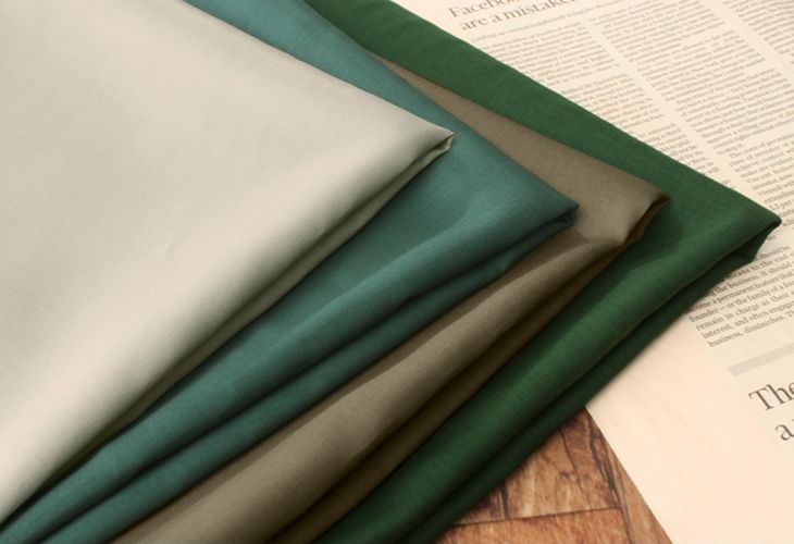 80/1番手 綿 ブリリアントサテン 【コットン 生地 無地】