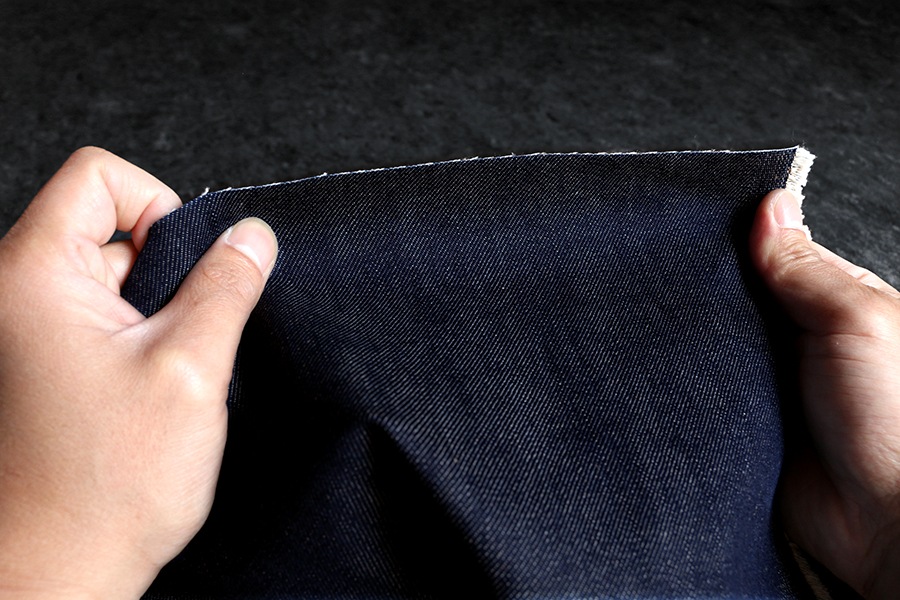 【生地サンプル】岡山の児島 11オンス ムラ糸ストレッチデニム【コットン(綿) 生地 無地】