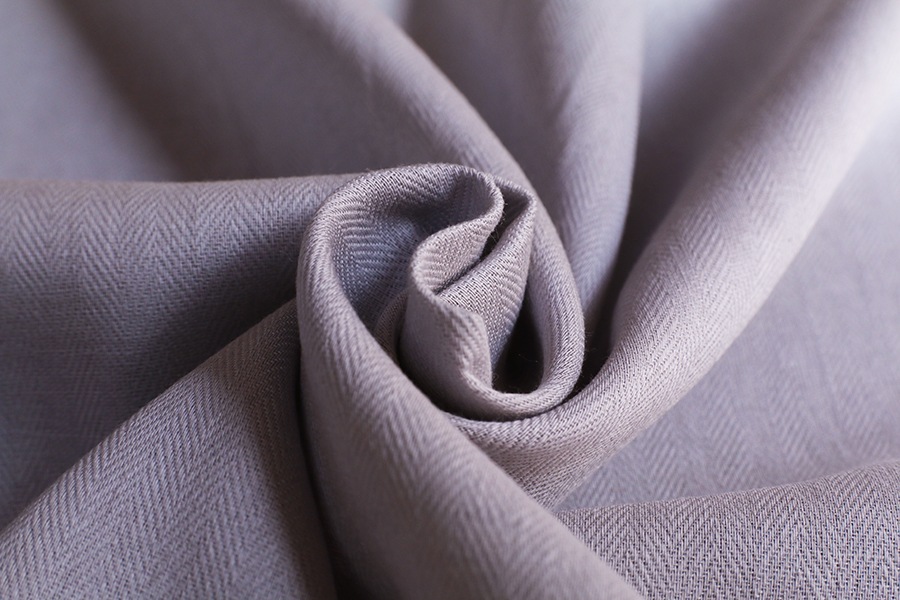 【反物販売】洗いをかけた 綿麻ライトヘリンボン 【コットン リネン 生地 無地】