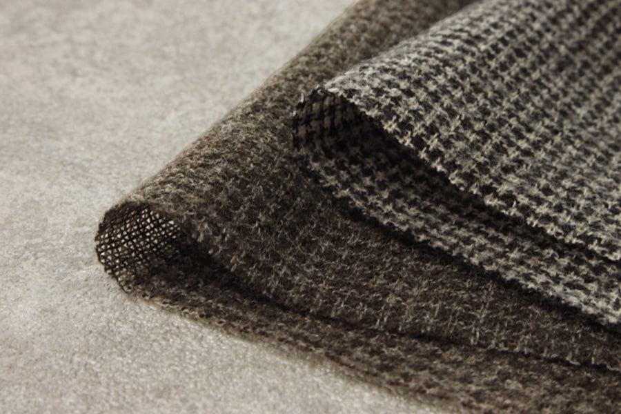 洗いをかけた 千鳥ウールガーゼ 【毛 生地 チェック ストール】